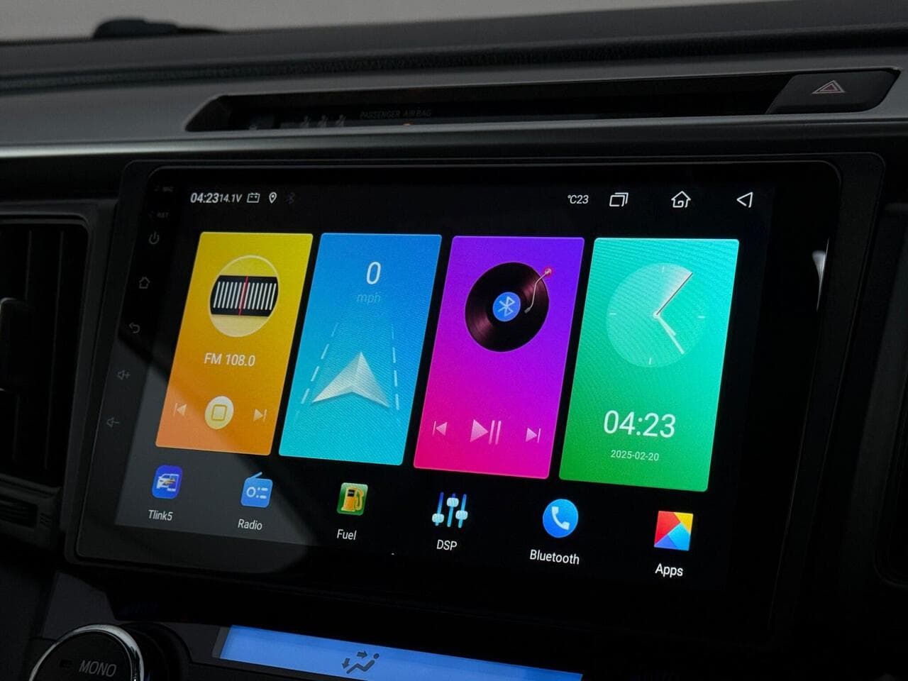 Toyota RAV4 thumbnail Infotainment System