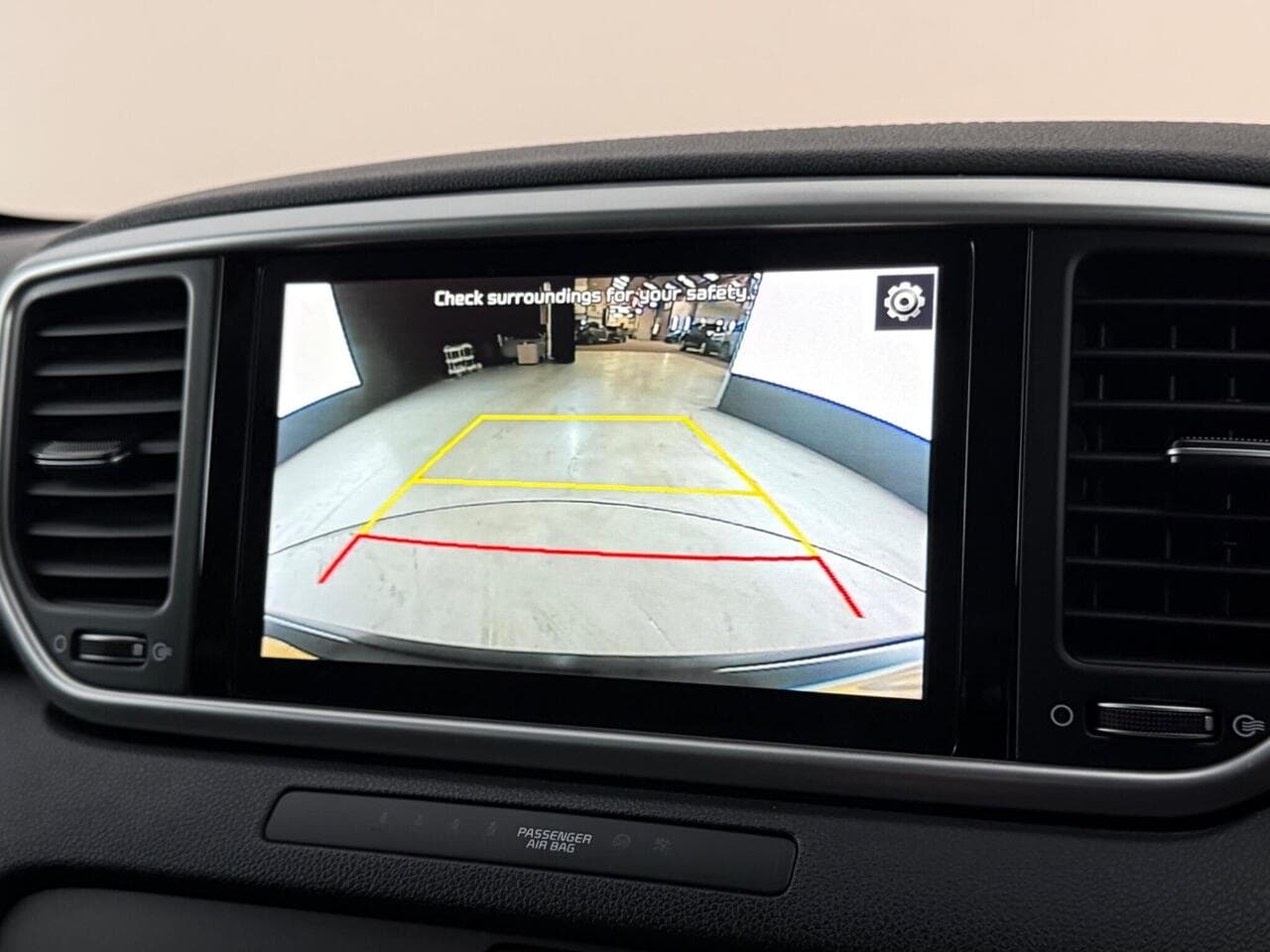 Kia Sportage thumbnail Infotainment System