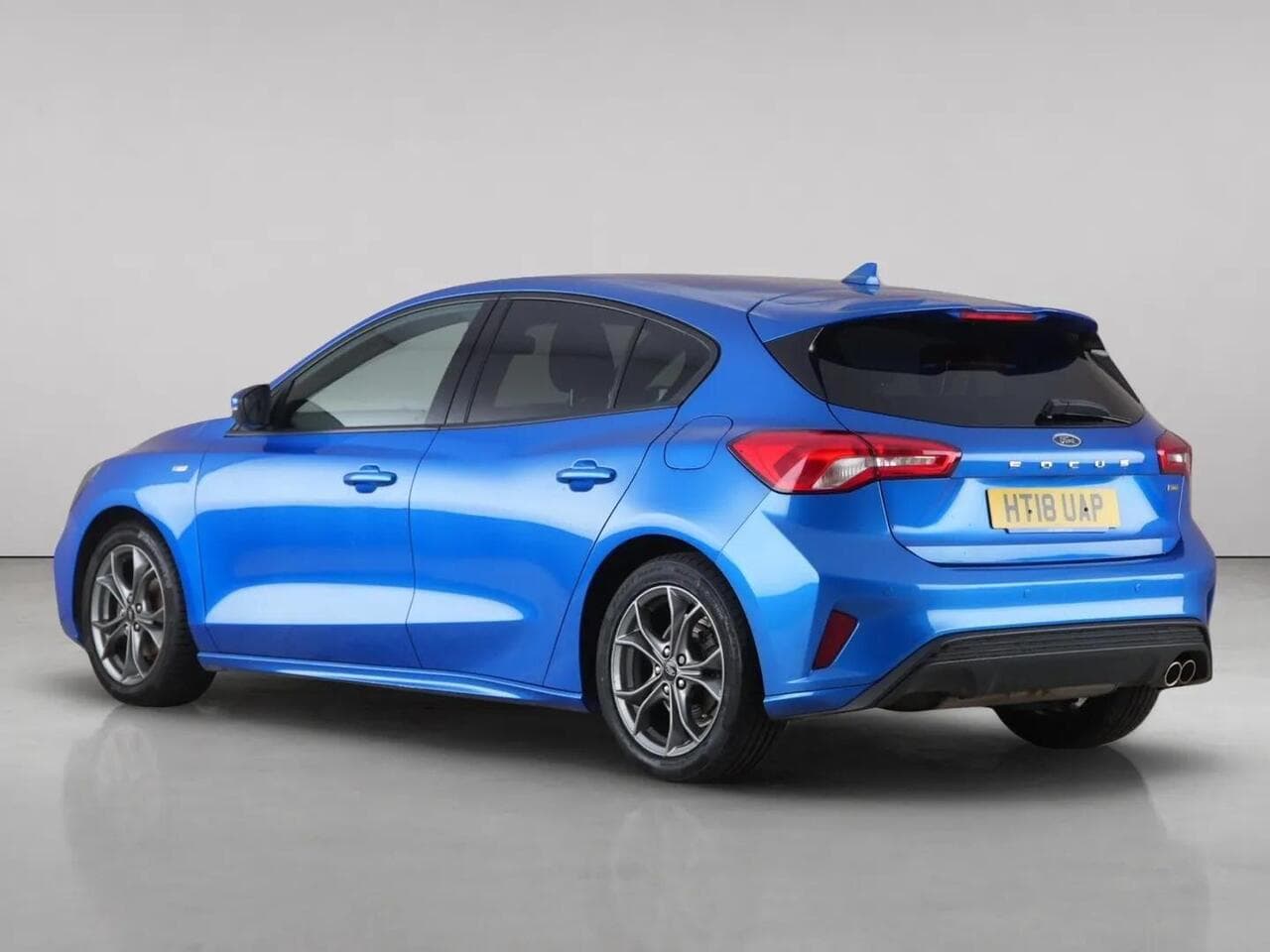 Ford Focus thumbnail Rear Left