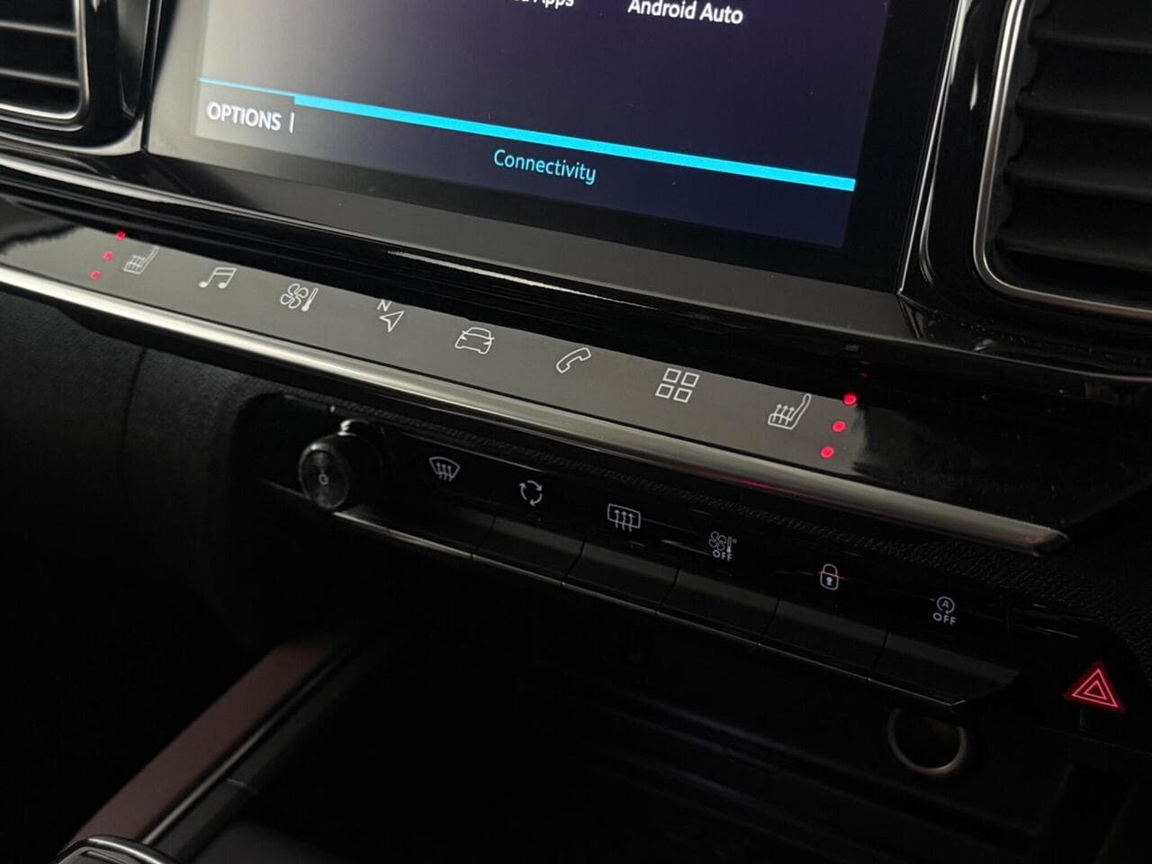 Citroen C5 Aircross thumbnail Infotainment System