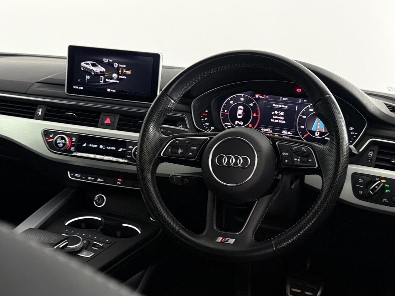 Audi A5 thumbnail Steering Wheel