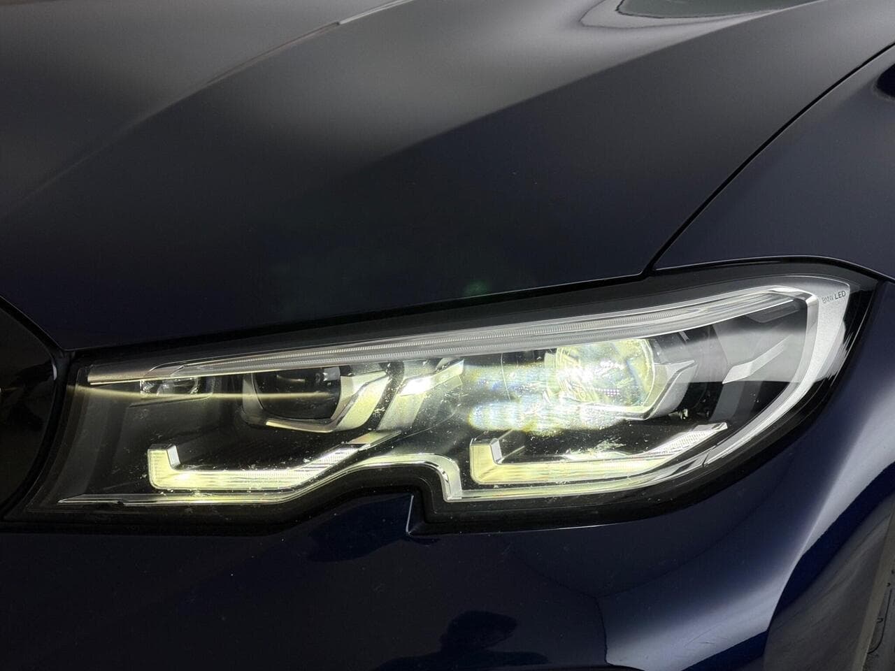 BMW 3 Series thumbnail Lights Front
