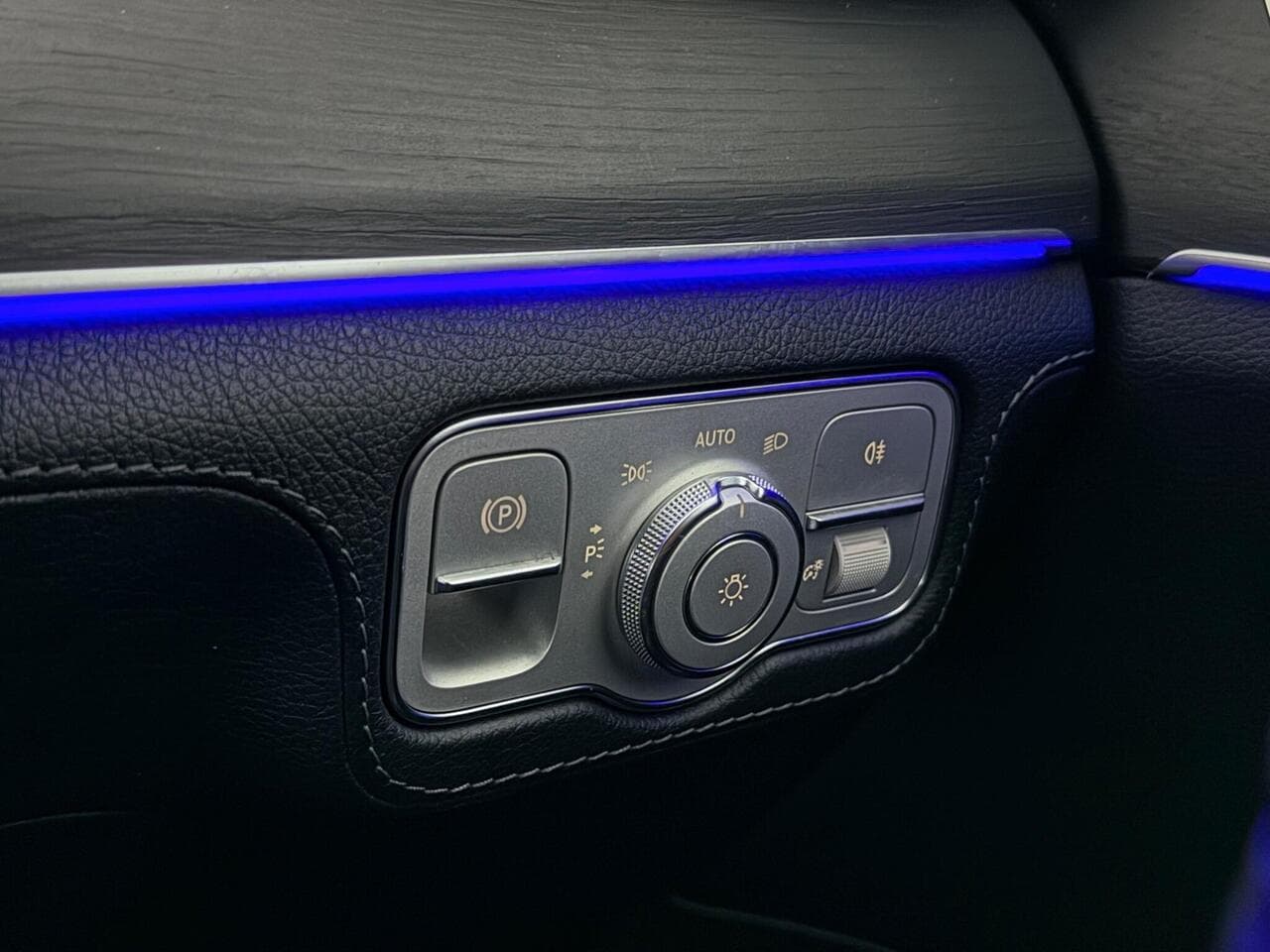 Mercedes-Benz GLE thumbnail Misc Controls