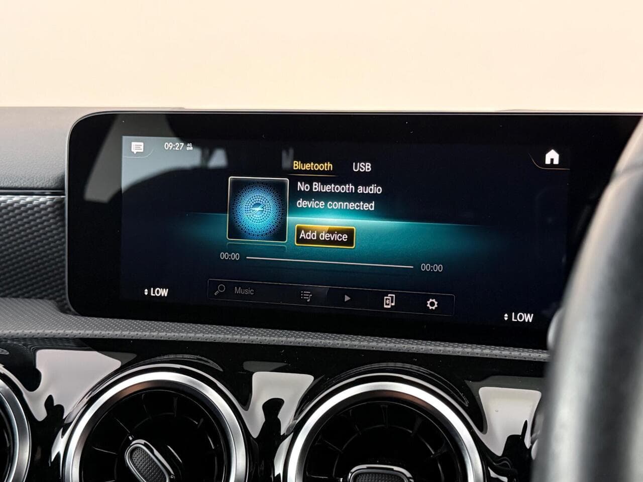 Mercedes-Benz A Class thumbnail Infotainment System