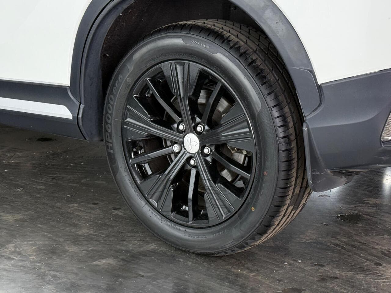 Mitsubishi Eclipse Cross thumbnail Wheel