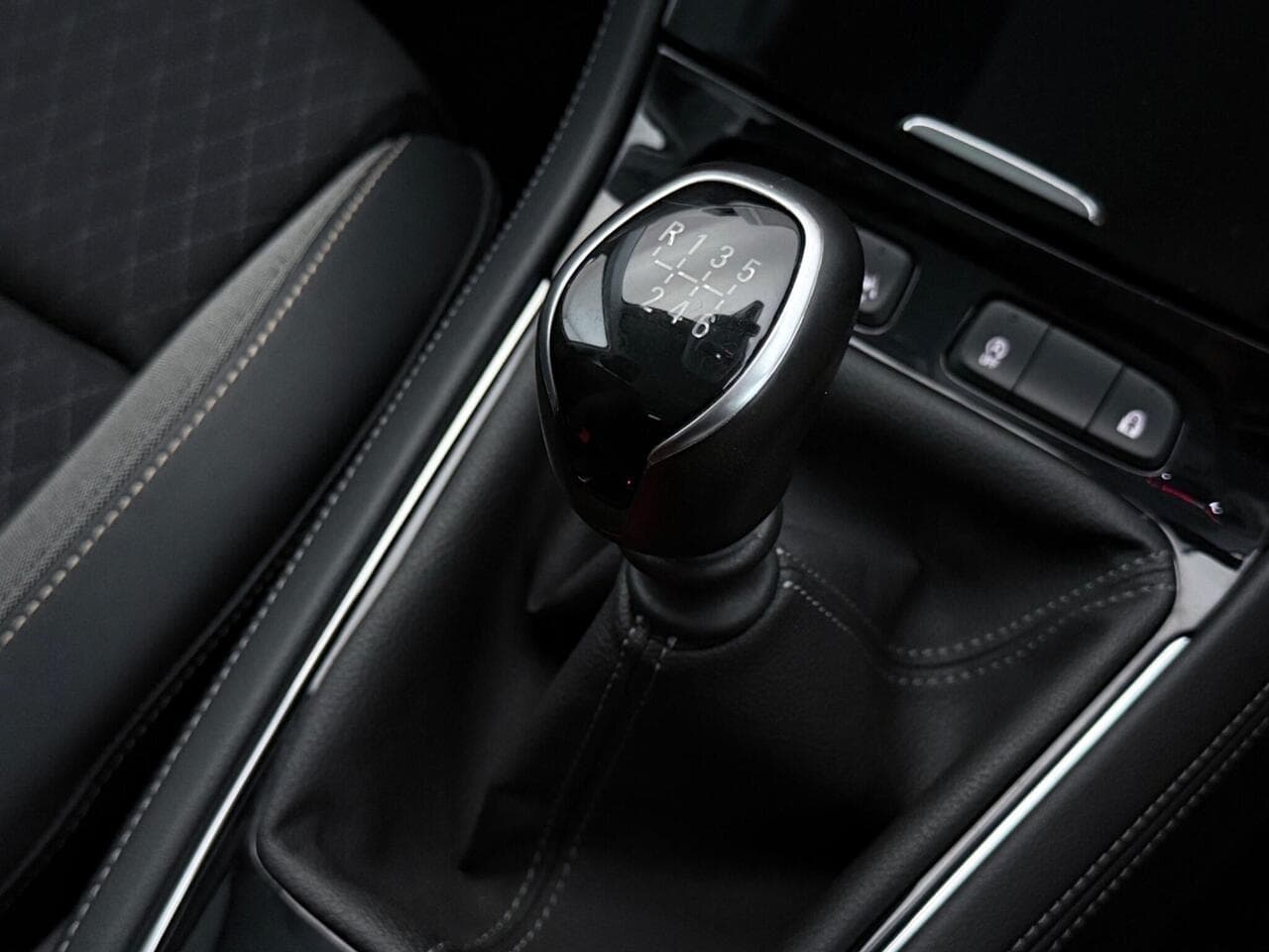 Vauxhall Grandland thumbnail Interior Front