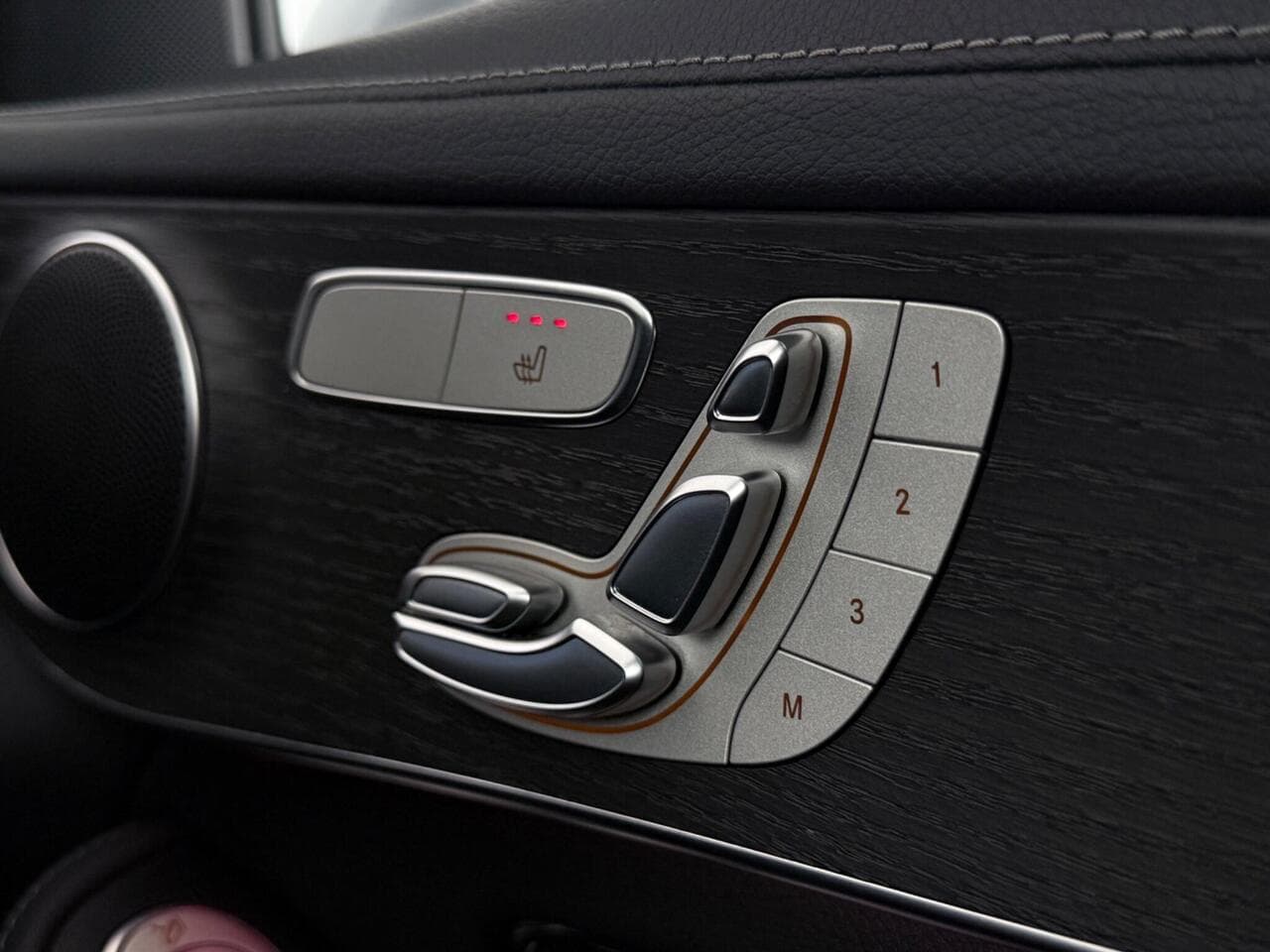 Mercedes-Benz GLC thumbnail Misc Controls