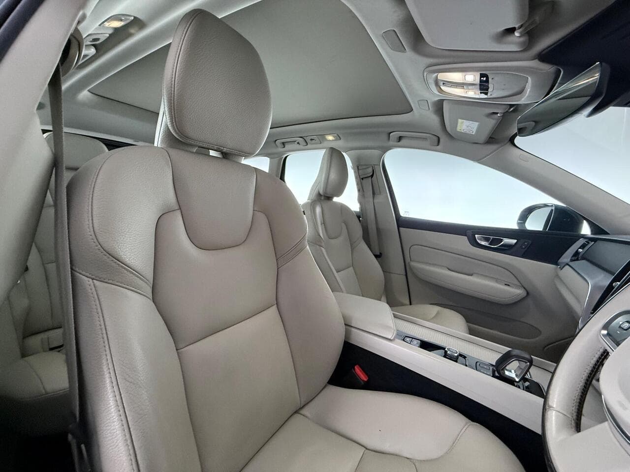 Volvo XC60 thumbnail Seat Driver