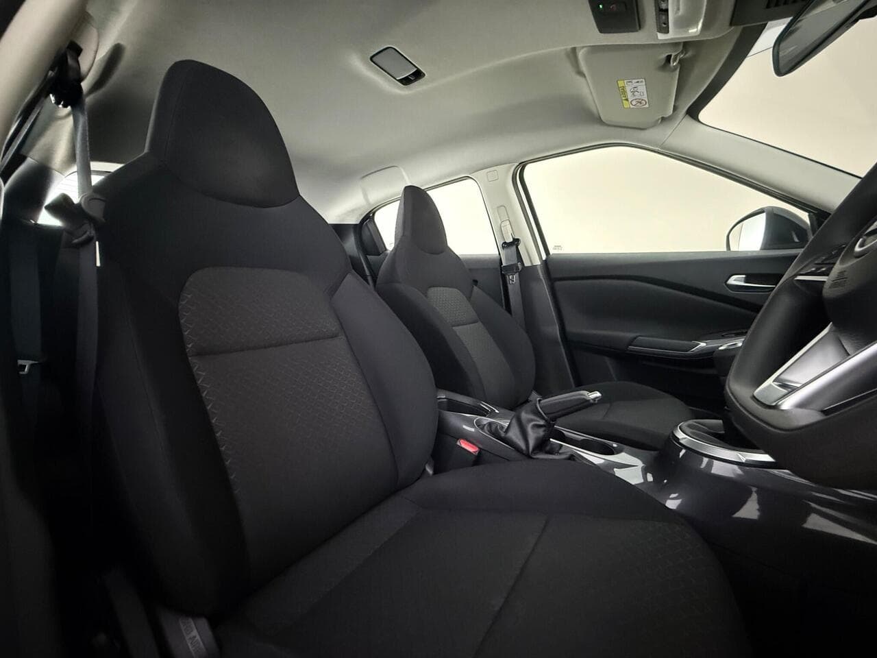 Nissan Juke thumbnail Seat Driver