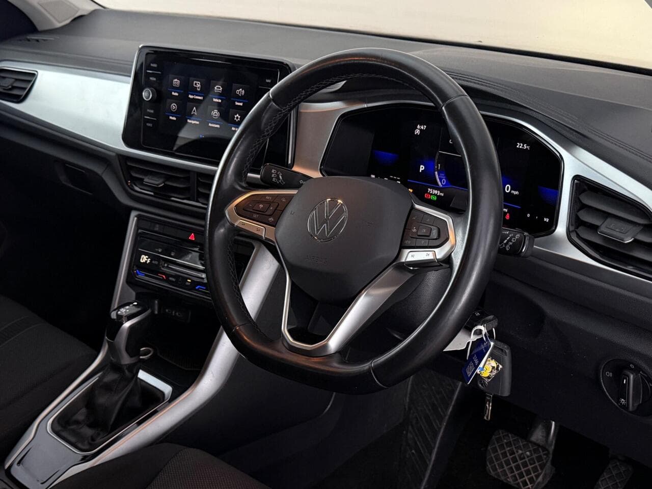 Volkswagen T-Roc thumbnail Steering Wheel