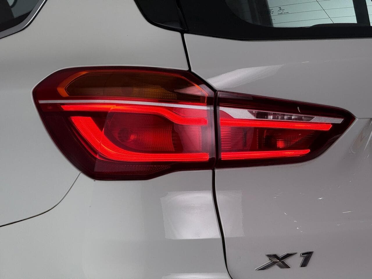 BMW X1 thumbnail Lights Rear