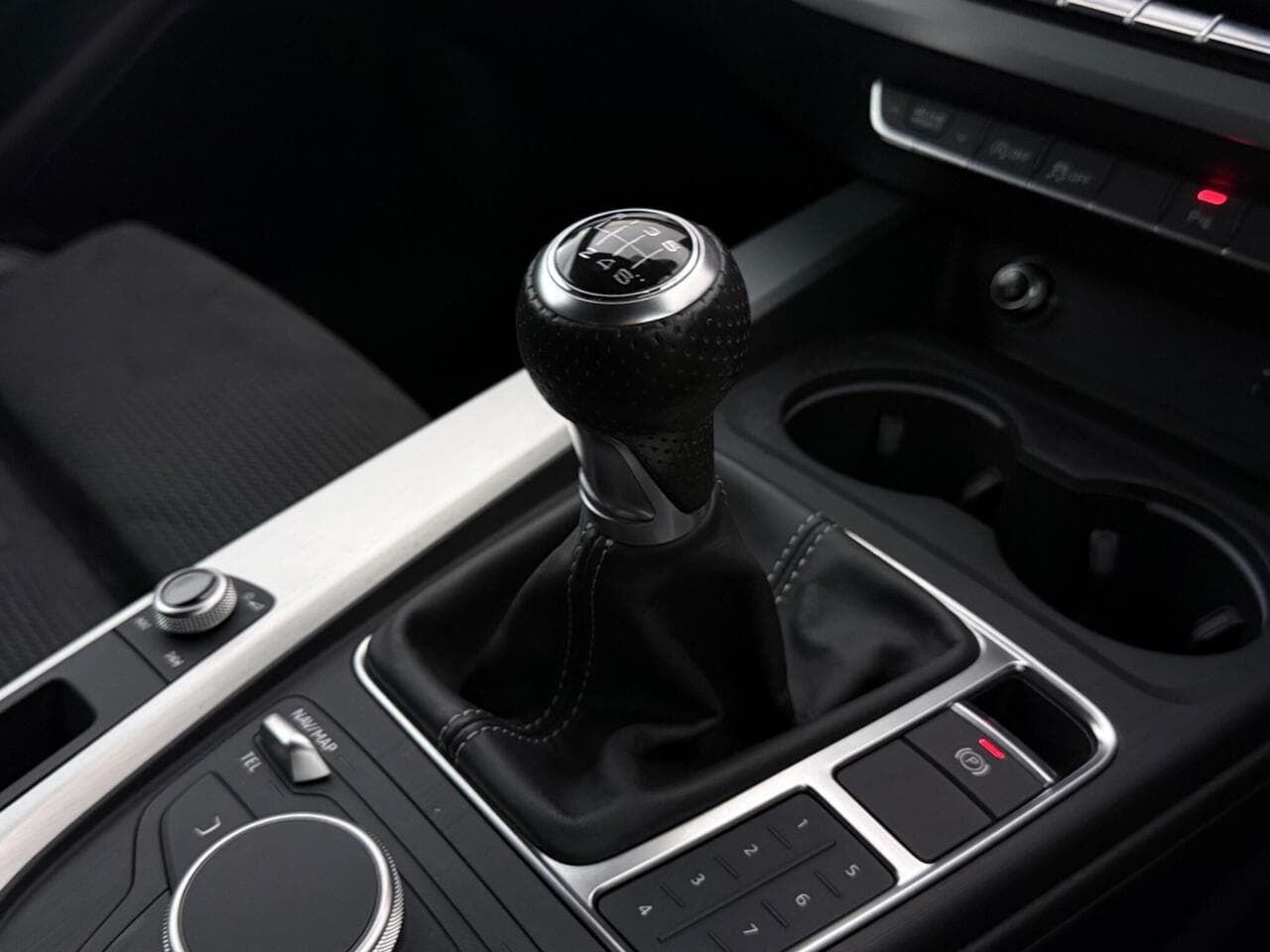 Audi A5 thumbnail Interior Front