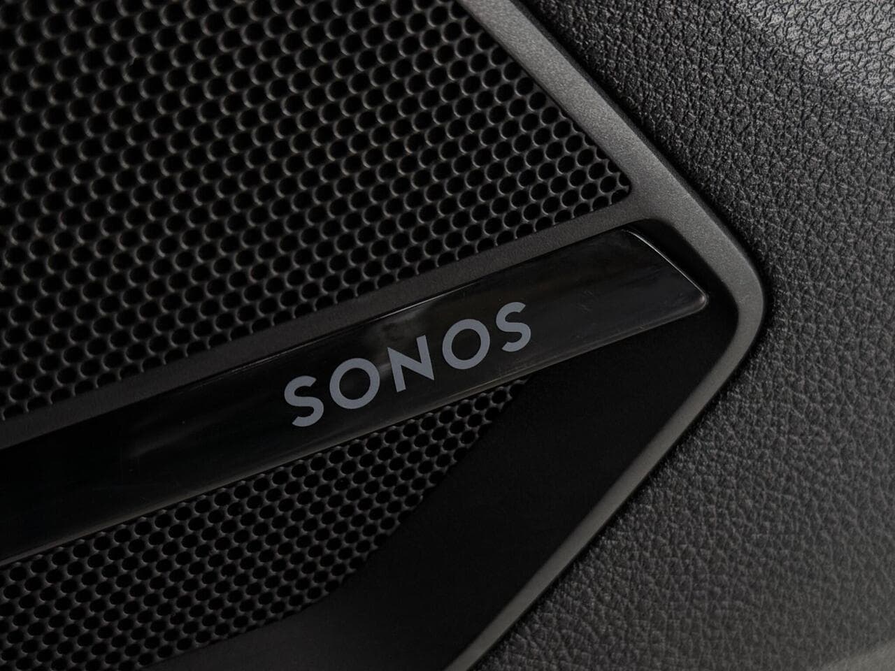 Audi Q2 thumbnail Misc Controls