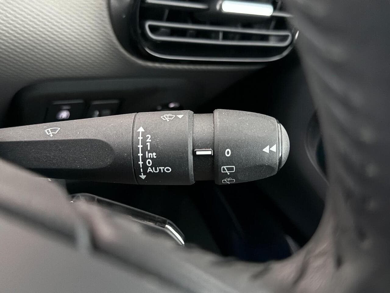 Citroen C4 Cactus thumbnail Misc Controls