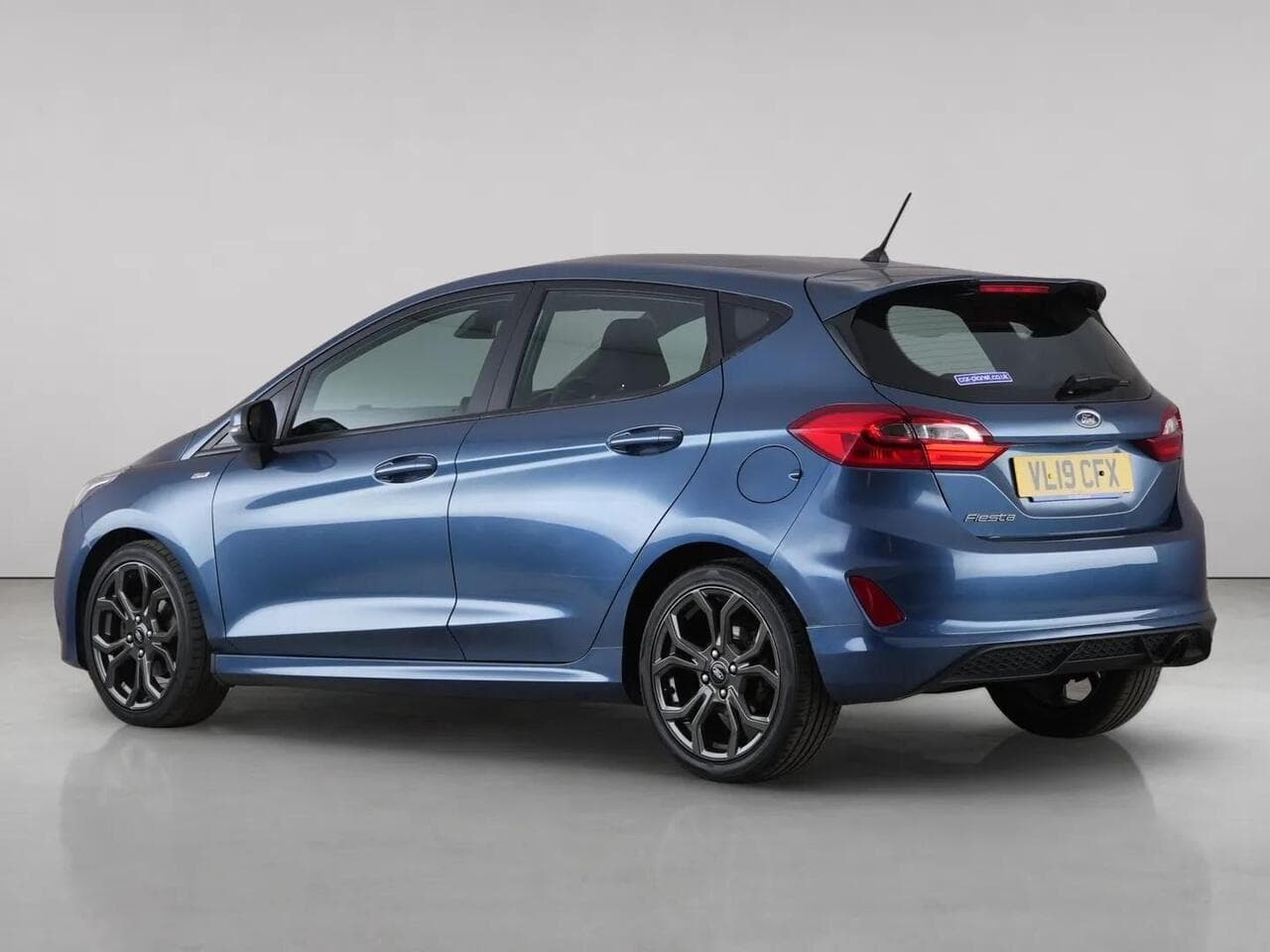 Ford Fiesta thumbnail Rear Left