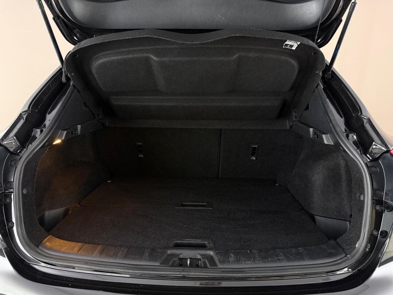 Nissan Qashqai thumbnail Boot