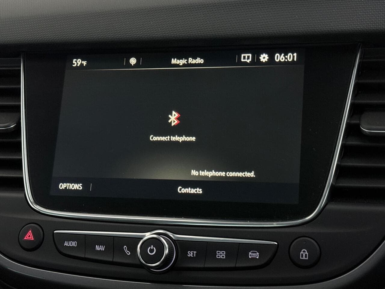 Vauxhall Crossland thumbnail Infotainment System