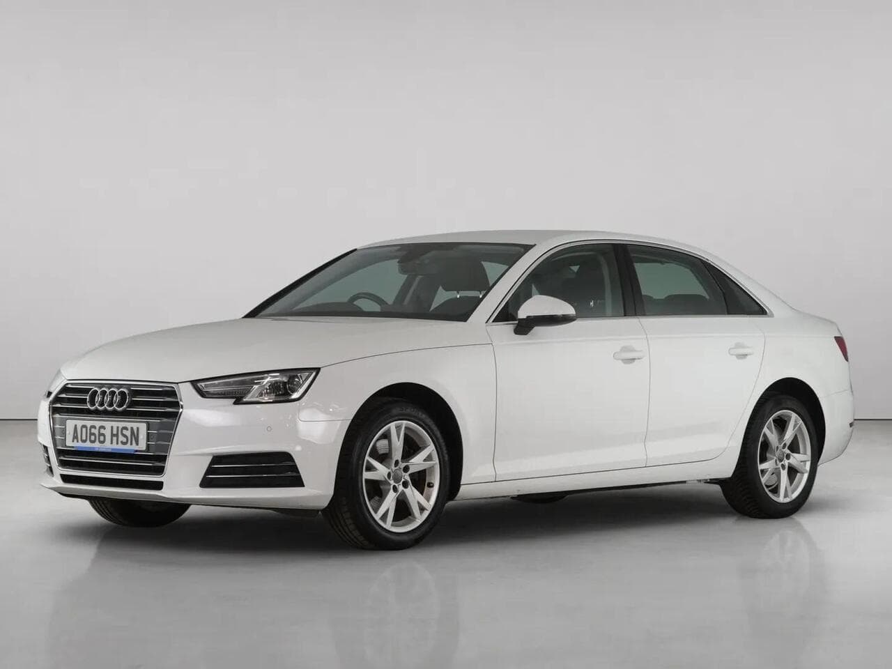 Audi A4 thumbnail Front Left
