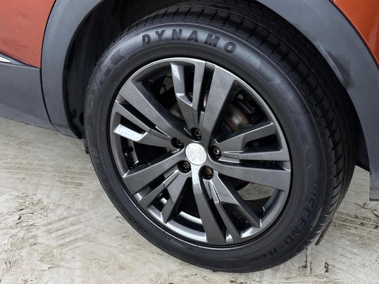 Peugeot 3008 thumbnail Wheel