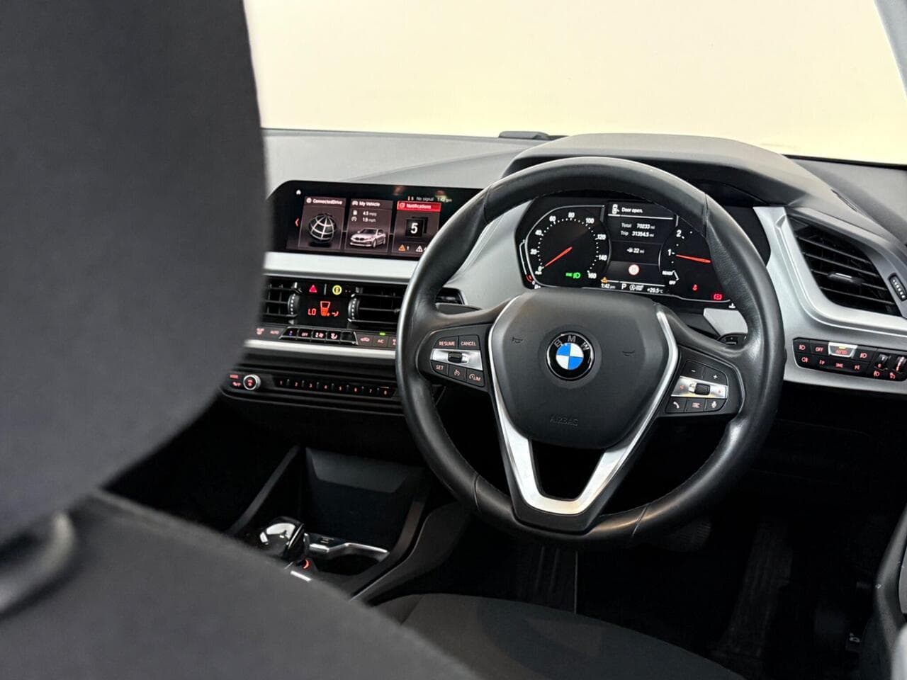 BMW 1 Series thumbnail Steering Wheel