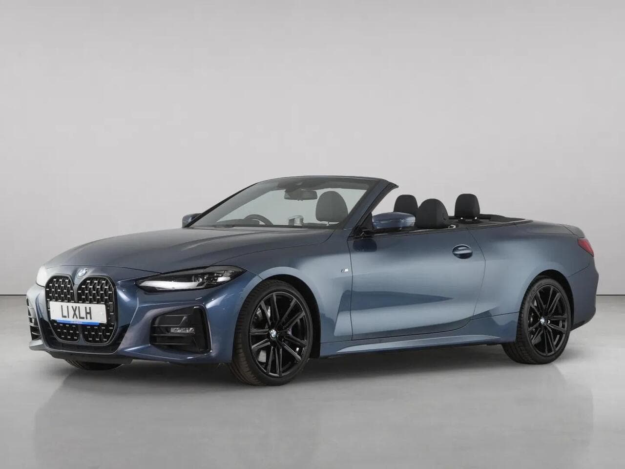 BMW 4 Series thumbnail Front Left