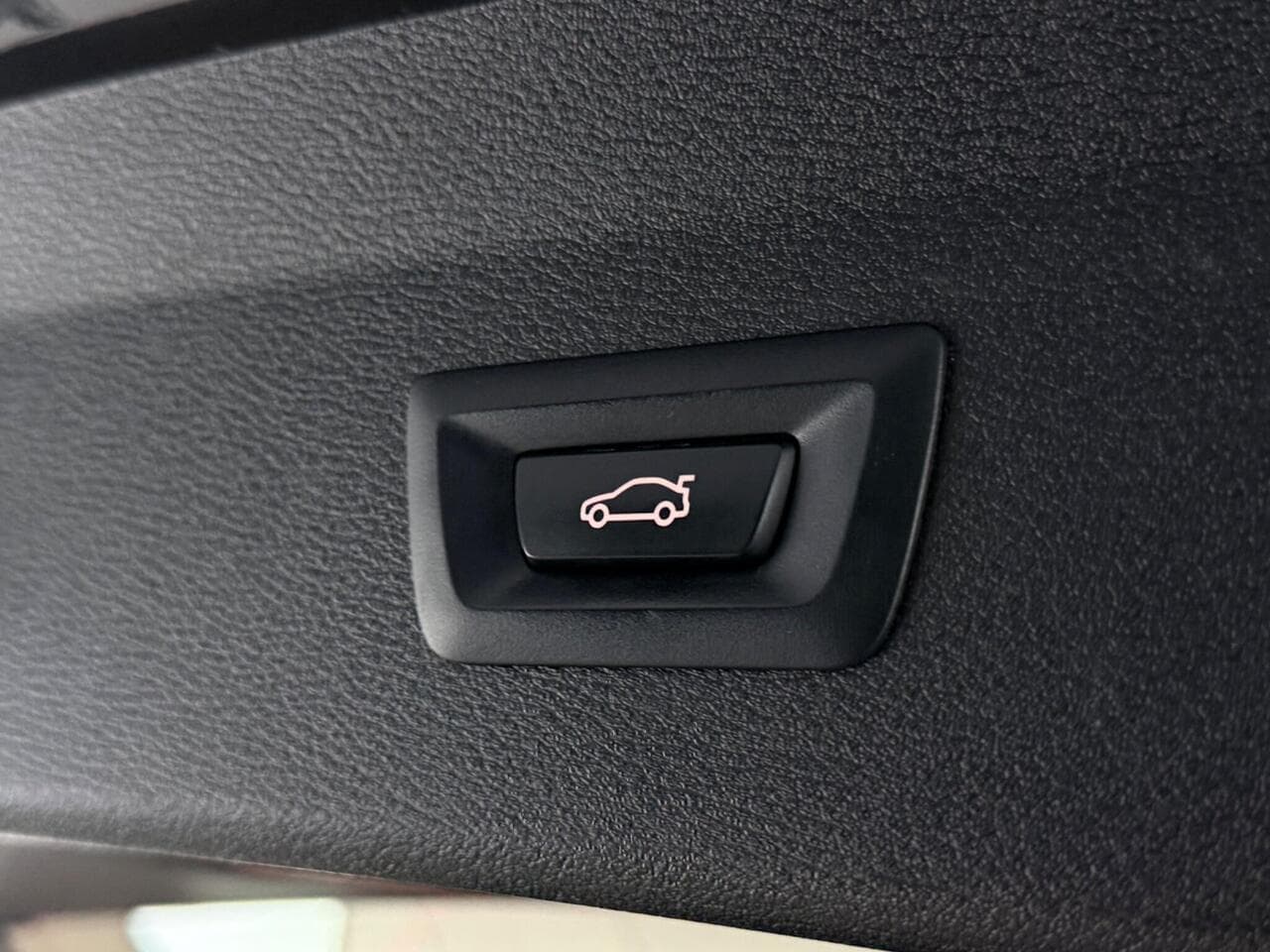 BMW X1 thumbnail Misc Controls