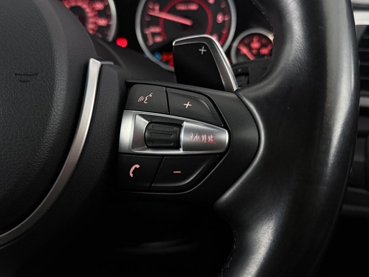 BMW 4 Series Gran Coupe thumbnail Misc Controls