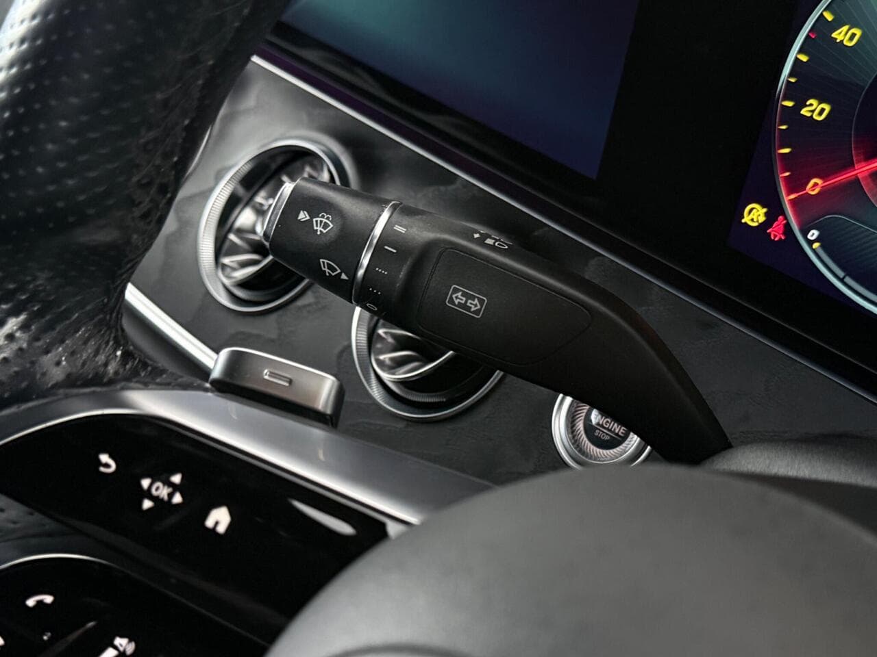 Mercedes-Benz E Class thumbnail Misc Controls