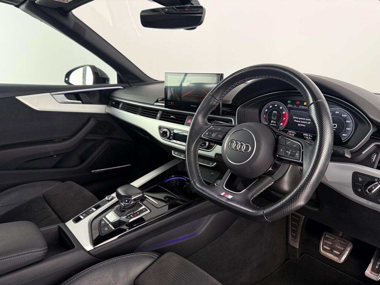 Audi A5 Cabriolet thumbnail Interior Front