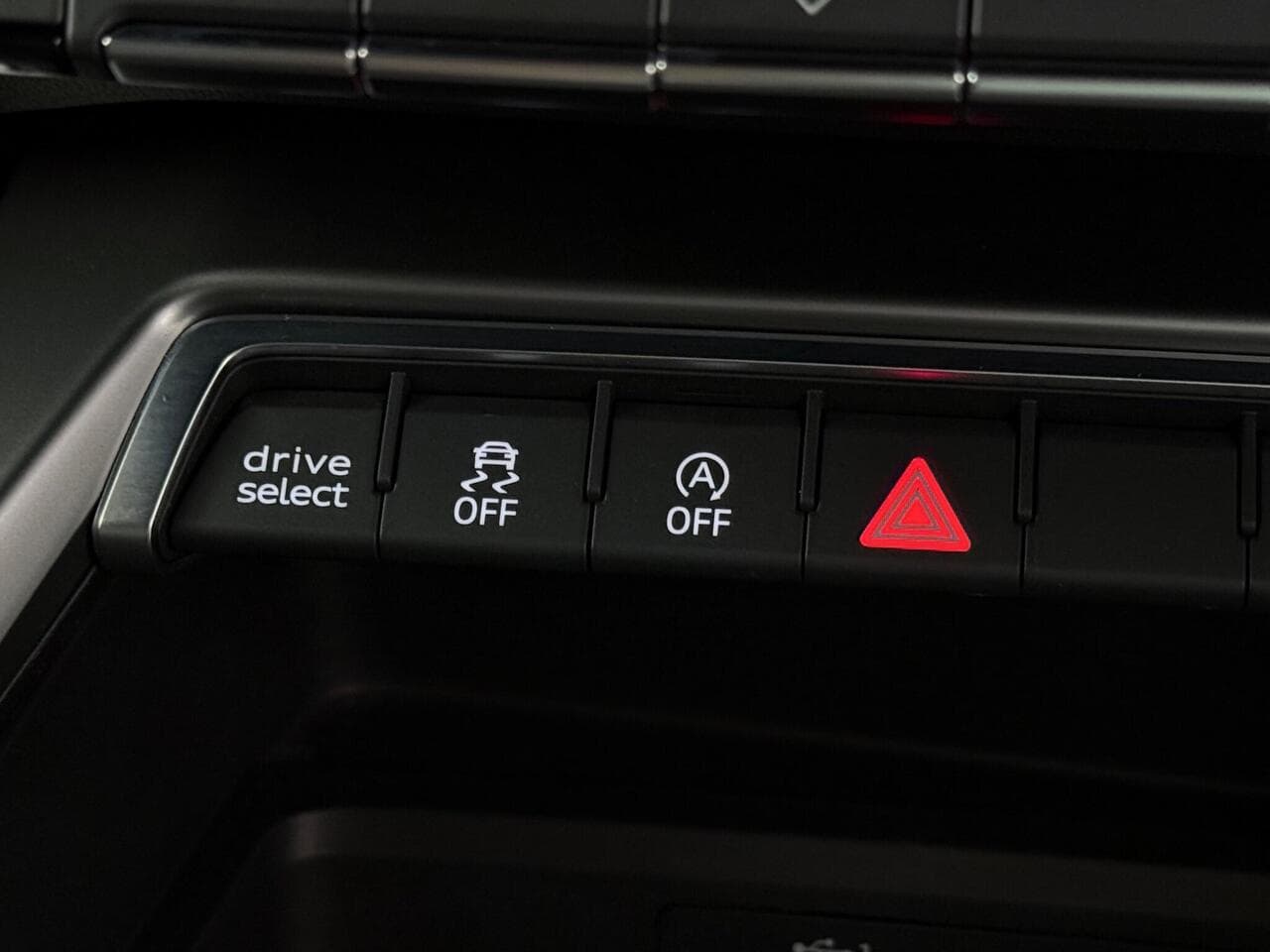 Audi A3 thumbnail Misc Controls