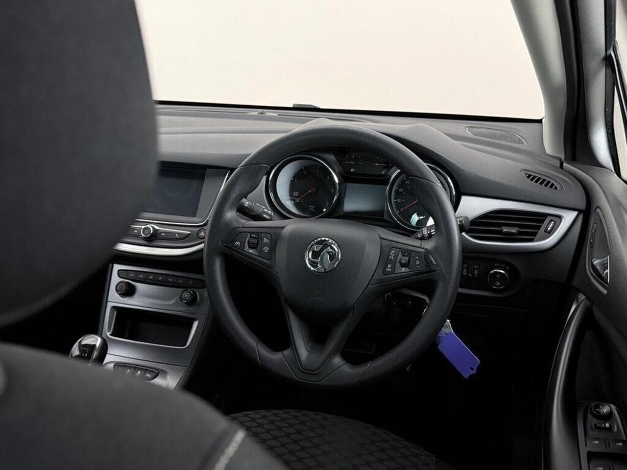 Vauxhall Astra thumbnail Steering Wheel