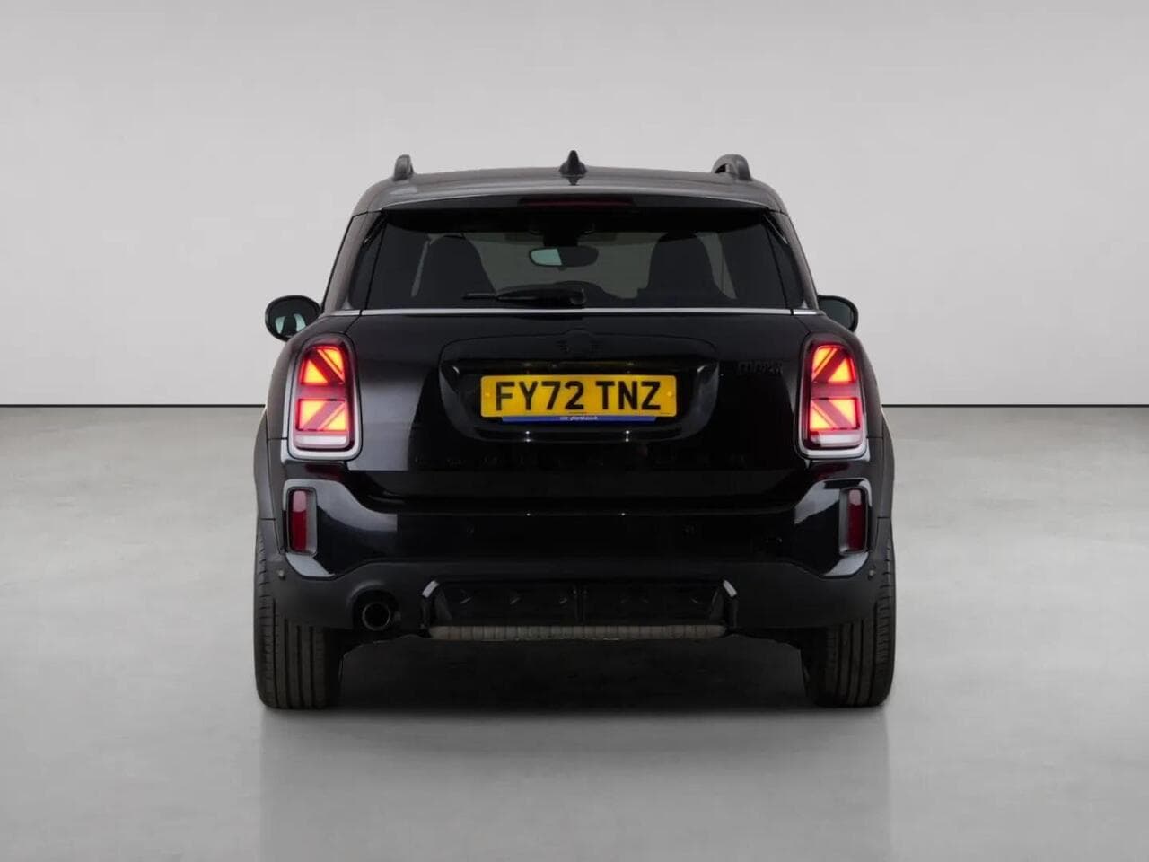 MINI Countryman thumbnail Rear