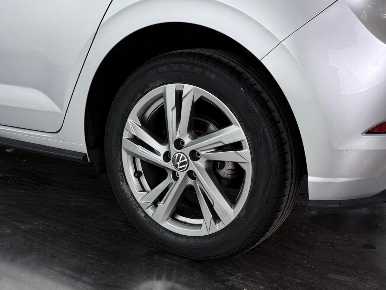 Volkswagen Polo thumbnail Wheel