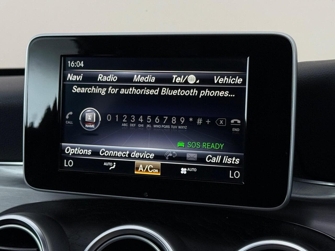 Mercedes-Benz C Class thumbnail Infotainment System