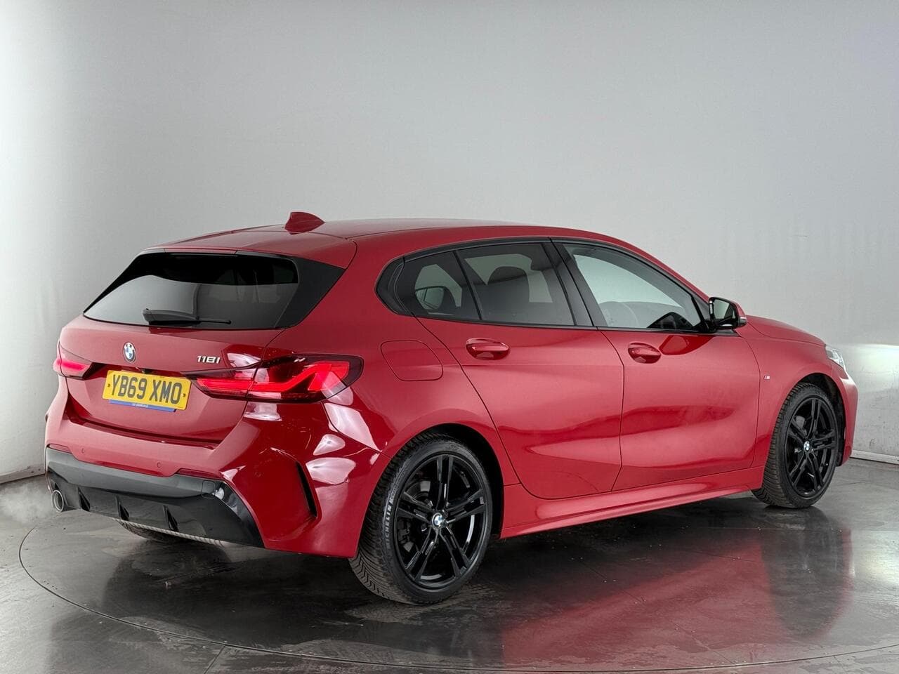 BMW 1 Series thumbnail Rear Right