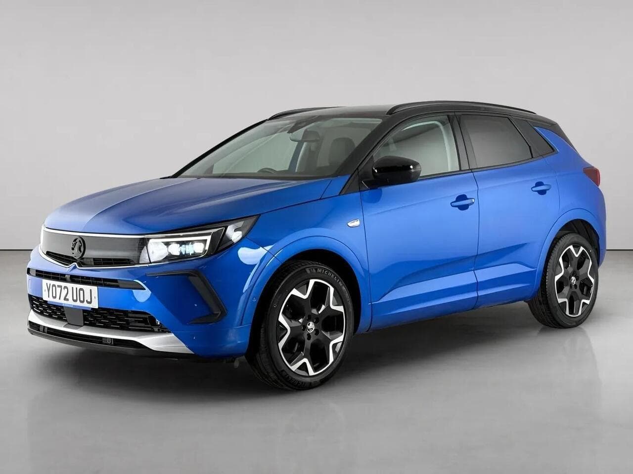 Vauxhall Grandland thumbnail Front Left