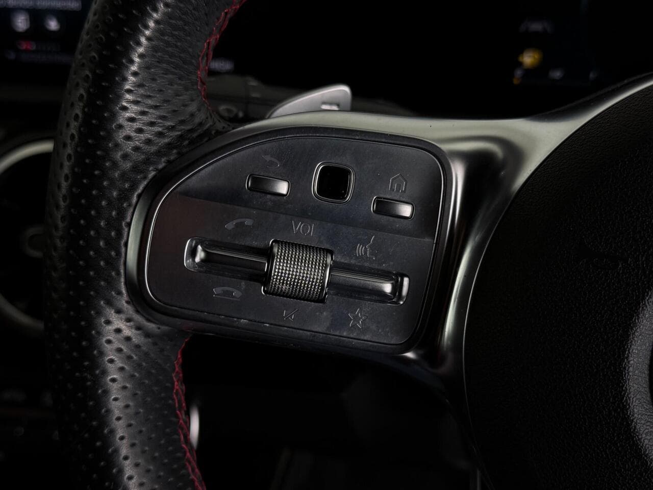 Mercedes-Benz CLA thumbnail Misc Controls