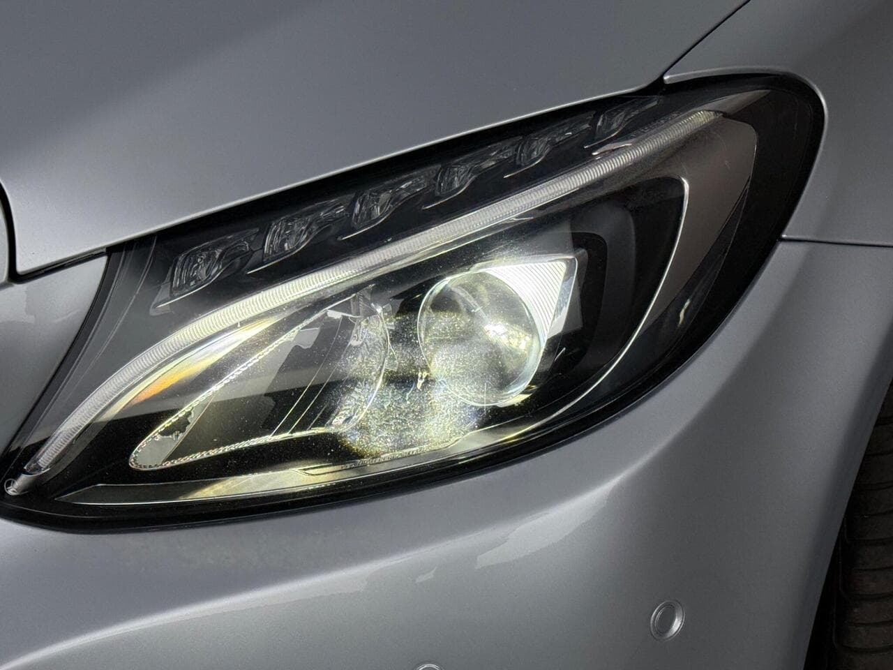 Mercedes-Benz C Class thumbnail Lights Front