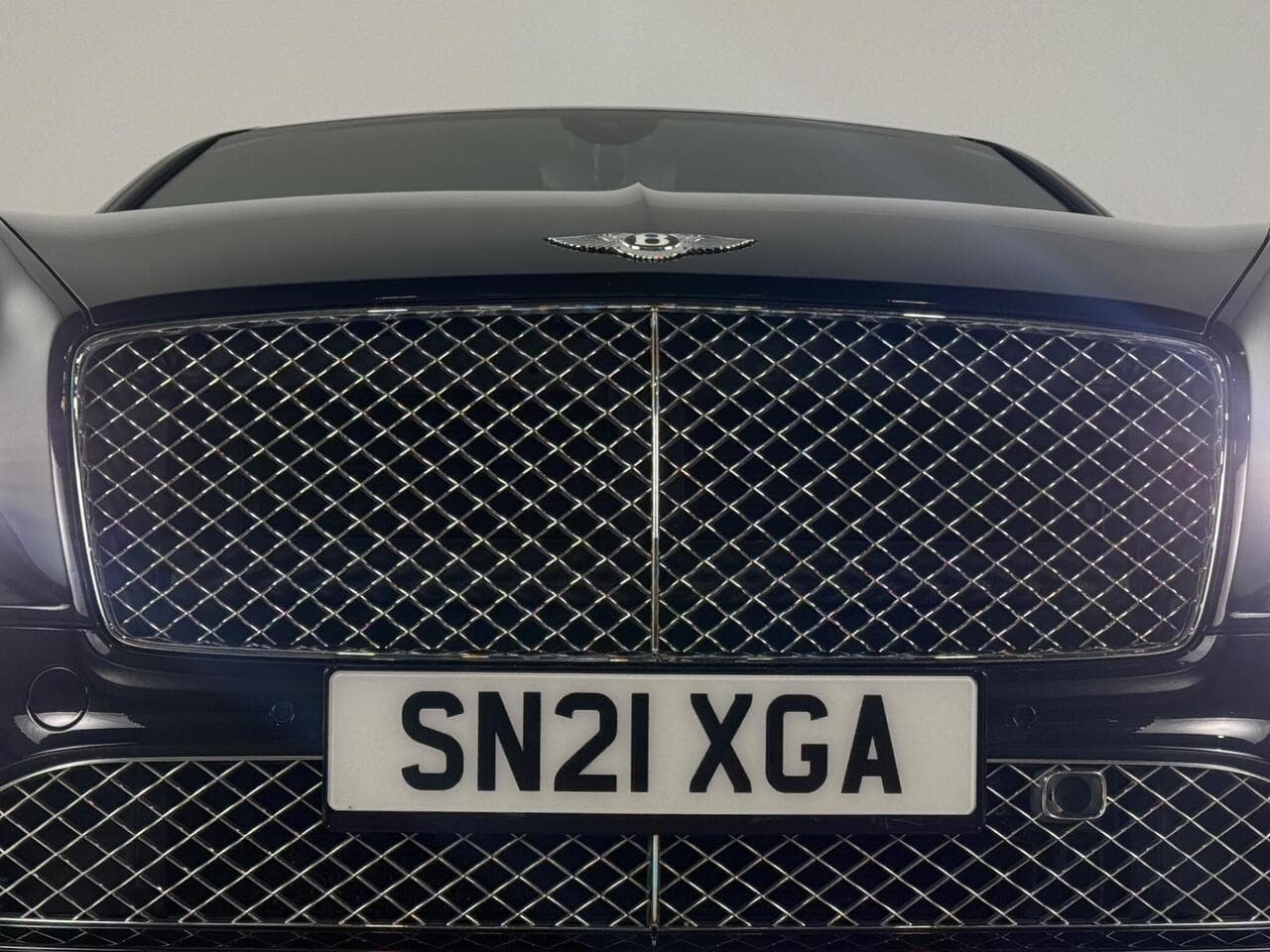 Bentley Continental thumbnail Badge Exterior