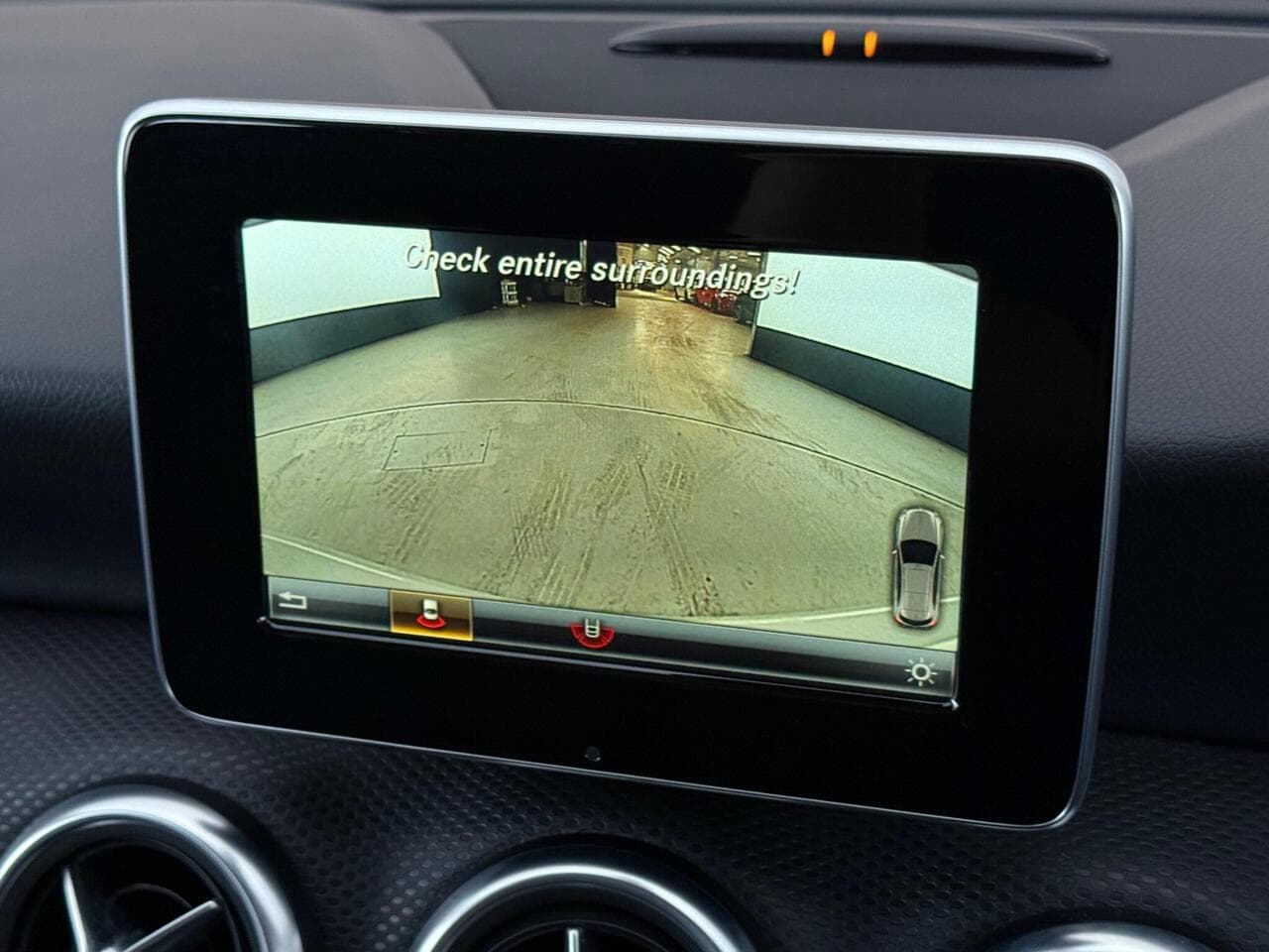 Mercedes-Benz A Class thumbnail Infotainment System