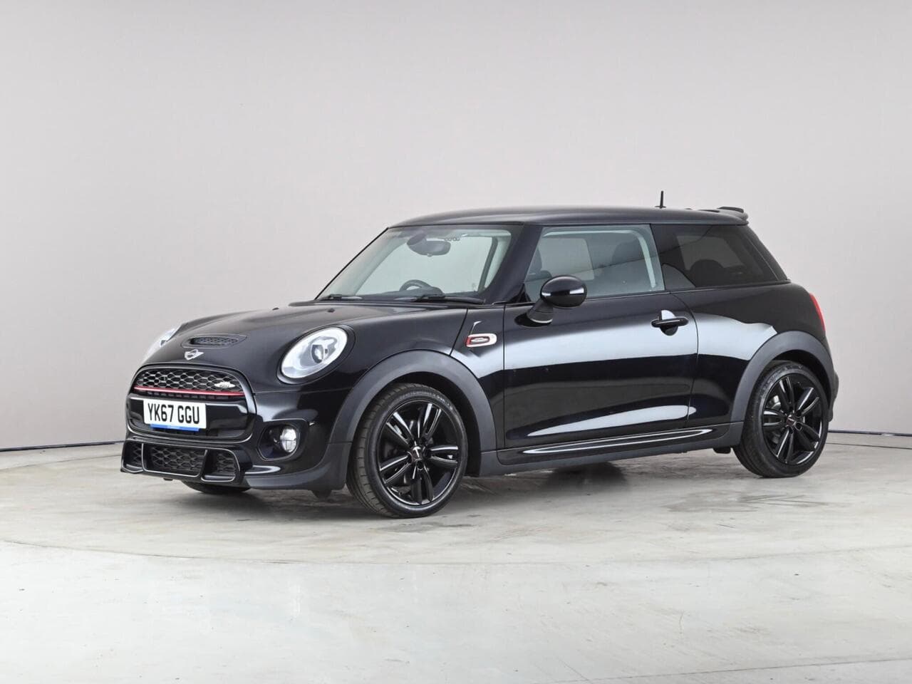 MINI Hatch thumbnail Front Left