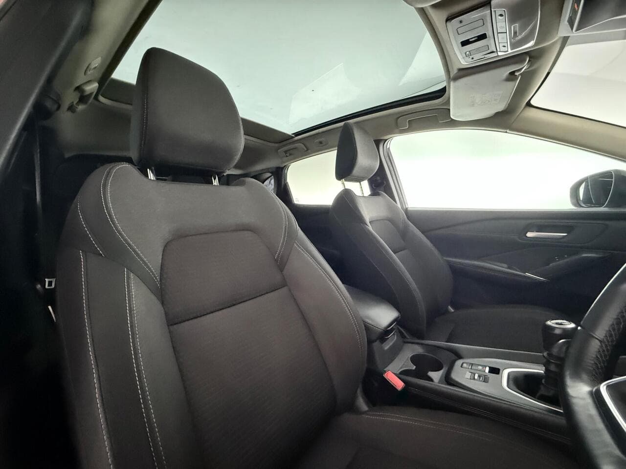 Nissan Qashqai thumbnail Seat Driver