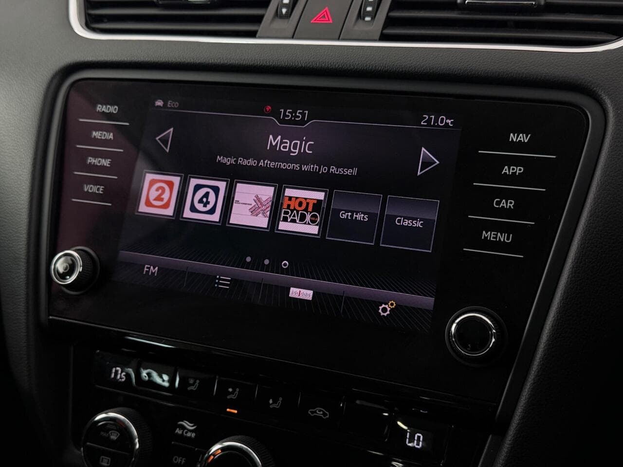 Skoda Octavia thumbnail Infotainment System