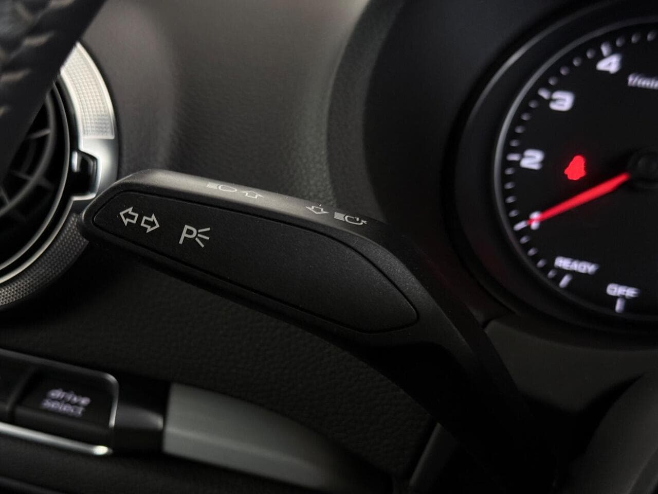 Audi A3 Cabriolet thumbnail Driver Instruments