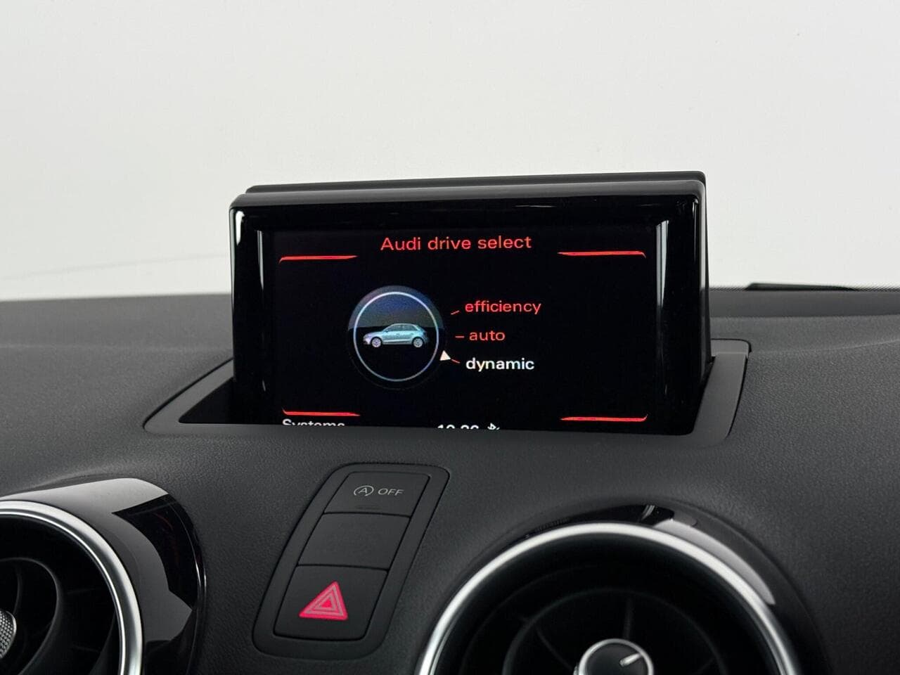 Audi A1 thumbnail Infotainment System