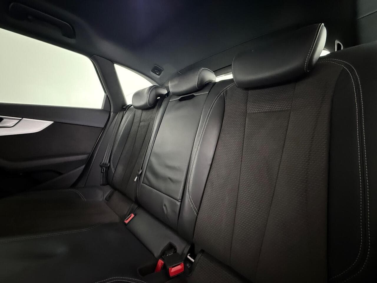 Audi A4 Avant thumbnail Seats Rear