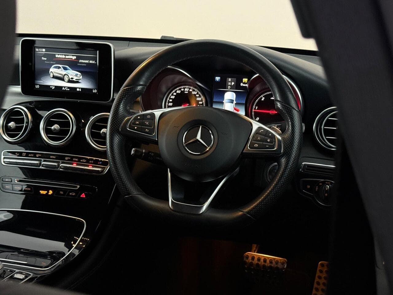 Mercedes-Benz GLC thumbnail Steering Wheel