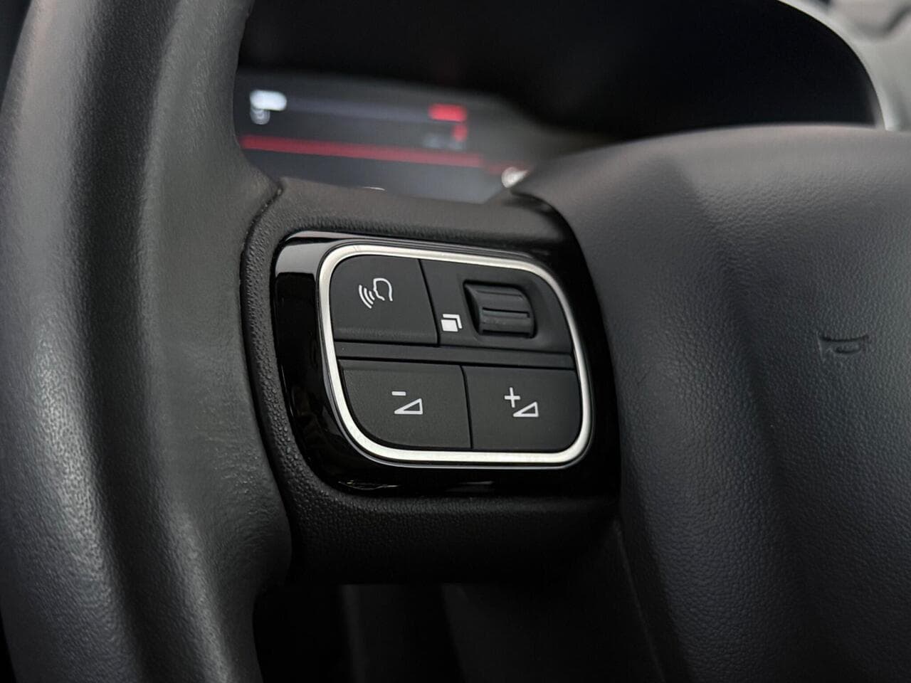 Citroen C5 Aircross thumbnail Misc Controls