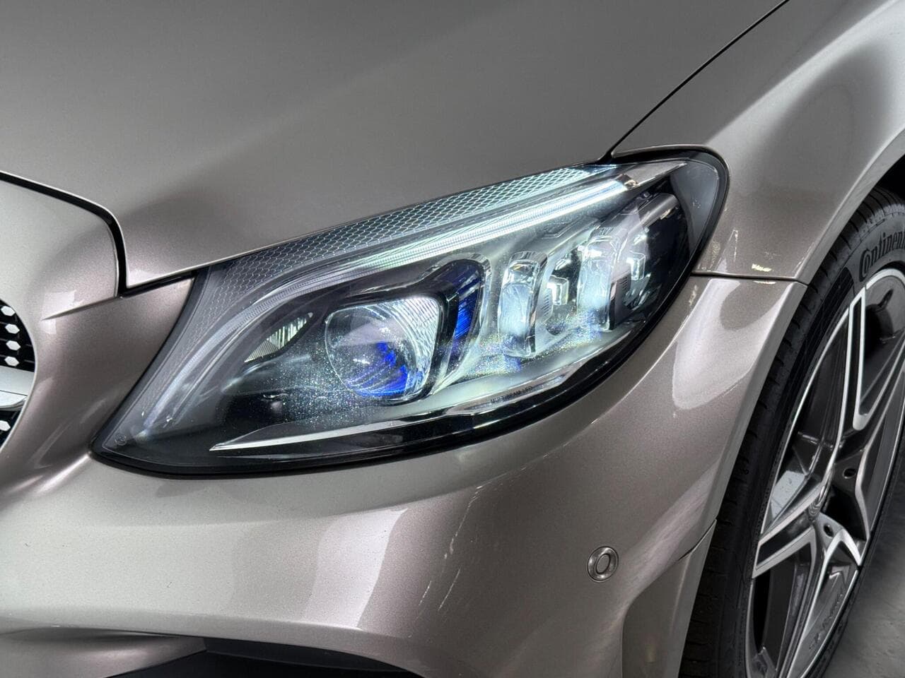 Mercedes-Benz C Class thumbnail Lights Front