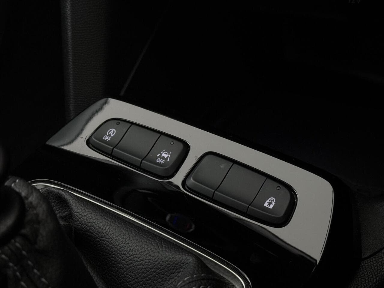 Vauxhall Mokka thumbnail Misc Controls
